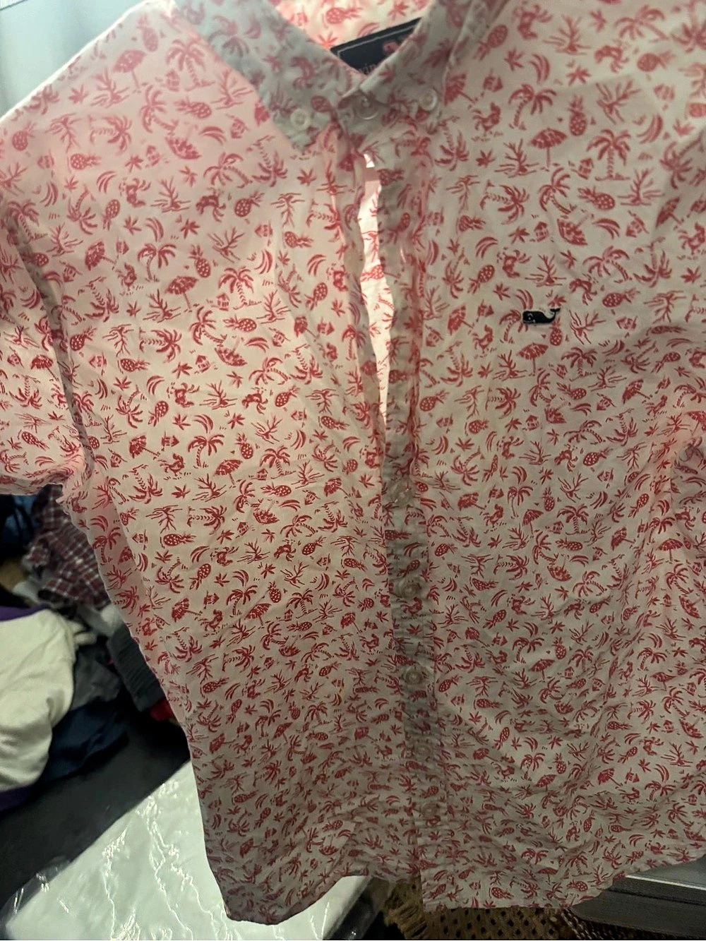 Vineyard Vines boys Pink & White Printed Button Down Size Medium